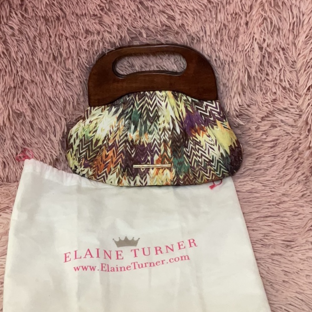 NWT - Elaine Turner Multicolor Zigzag Pattern Wood-Handle Clutch